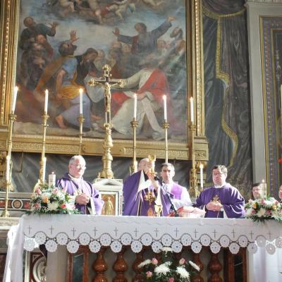 2 noiembrie: Iaşi: Liturghie cu requiem in catedrala "Adormirea Maicii Domnului"
