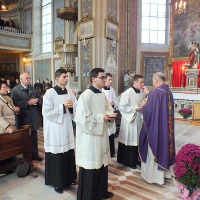 2 noiembrie: Iaşi: Liturghie cu requiem in catedrala "Adormirea Maicii Domnului"