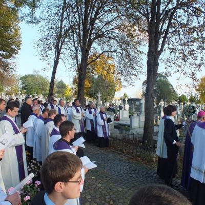 2 noiembrie 2012: Iaşi: Pomenirea credincioşilor răposaţi în cimitirul "Eternitatea"