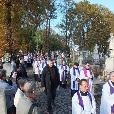 2 noiembrie 2012: Iaşi: Pomenirea credincioşilor răposaţi în cimitirul "Eternitatea"