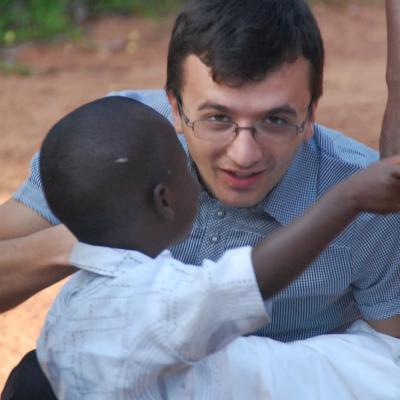9-22 noiembrie: Coasta de Fildeş: Vizita pr. Florin-Petru Sescu, directorul Centrului Misionar Diecezan Iaşi, la misiunea catolică din Djebonoua