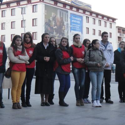 10 noiembrie: Caritas: Participare numeroasă la campania "Un milion de stele"