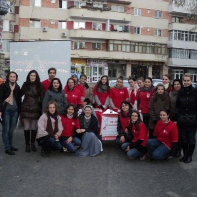 10 noiembrie: Caritas: Participare numeroasă la campania "Un milion de stele"