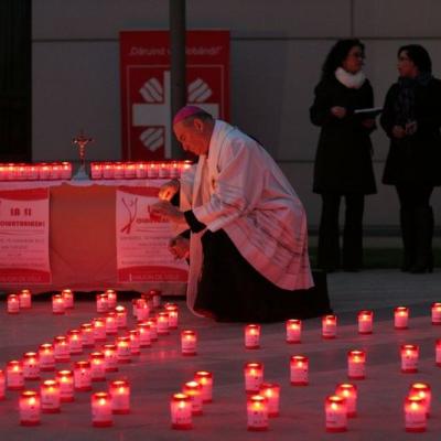 10 noiembrie: Caritas: Participare numeroasă la campania "Un milion de stele"