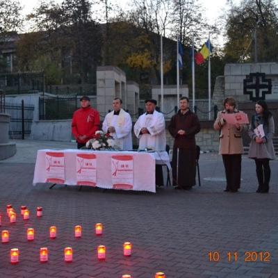 10 noiembrie: Caritas: Participare numeroasă la campania "Un milion de stele"