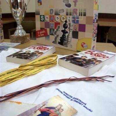 10 noiembrie: Bacău: Turneu de şah pentru copii