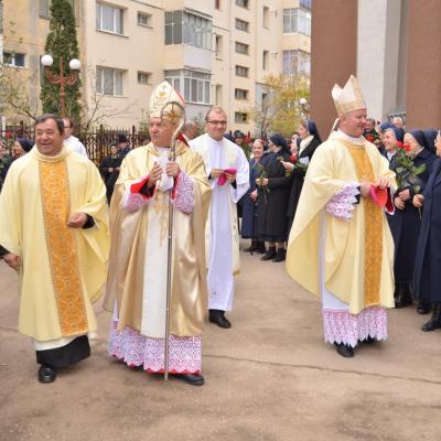 21 noiembrie: Bacău: "Slujitoarele lui Cristos, Marele Preot" la ceas aniversar - III