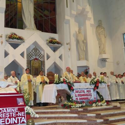 21 noiembrie: Bacău: "Slujitoarele lui Cristos, Marele Preot" la ceas aniversar - II