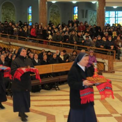 21 noiembrie: Bacău: "Slujitoarele lui Cristos, Marele Preot" la ceas aniversar - II