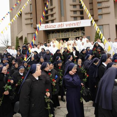 21 noiembrie: Bacău: "Slujitoarele lui Cristos, Marele Preot" la ceas aniversar - I