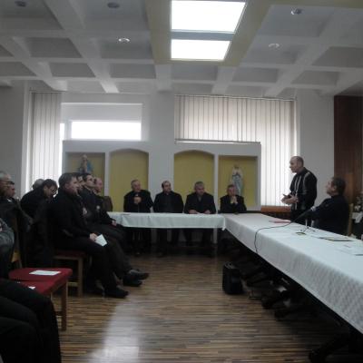 28 noiembrie: Bacău: Şedinţă decanală