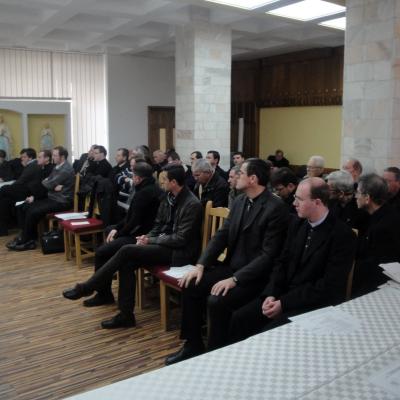28 noiembrie: Bacău: Şedinţă decanală