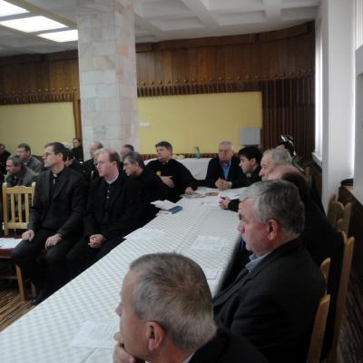 28 noiembrie: Bacău: Şedinţă decanală
