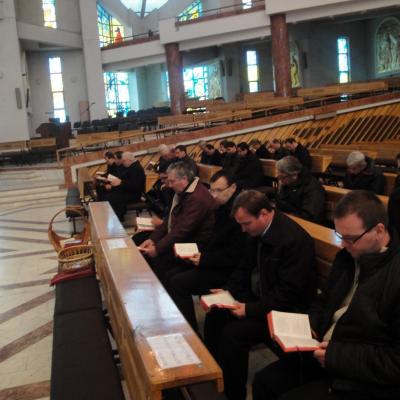 28 noiembrie: Bacău: Şedinţă decanală