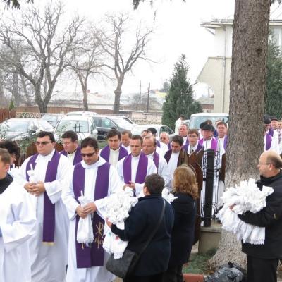 1 decembrie: Butea: Liturghia de înmormântare a părintelui Alois Dămoc