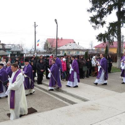 1 decembrie: Butea: Liturghia de înmormântare a părintelui Alois Dămoc