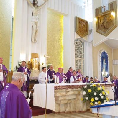 1 decembrie: Butea: Liturghia de înmormântare a părintelui Alois Dămoc
