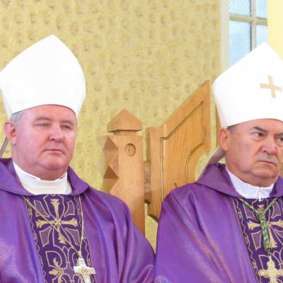1 decembrie: Butea: Liturghia de înmormântare a părintelui Alois Dămoc