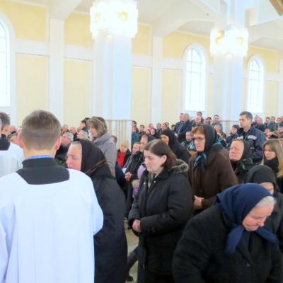 1 decembrie: Butea: Liturghia de înmormântare a părintelui Alois Dămoc