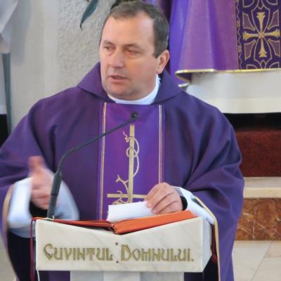 1 decembrie: Butea: Liturghia de înmormântare a părintelui Alois Dămoc