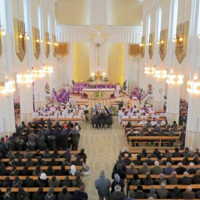 1 decembrie: Butea: Liturghia de înmormântare a părintelui Alois Dămoc