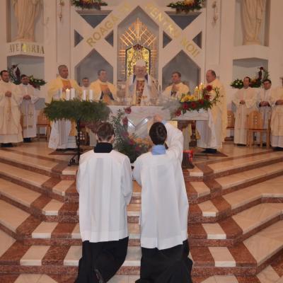 6 decembrie: Bacău: Hramul Parohiei "Sfântul Nicolae"