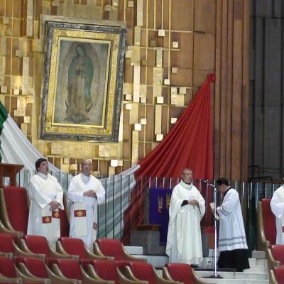 7-15 decembrie: Santa Maria de Guadalupe, „Împărăteasa Americii”. Pelerinaj la Guadalupe al unui grup de 44 pelerini români