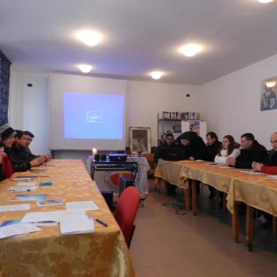 8 decembrie: Traian: Zi de reculegere pentru familiile tinere