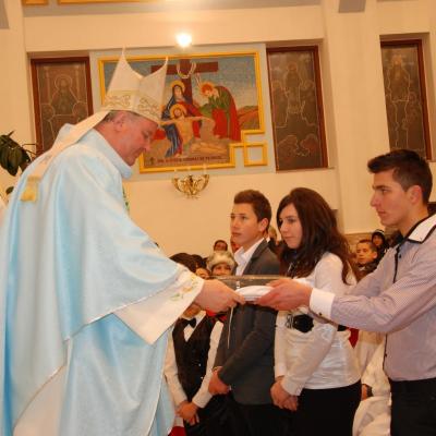 8 decembrie: Iugani: Inaugurarea noii biserici