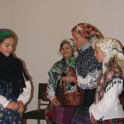 8 decembrie: Cleja I: Sceneta în sărbătoarea Neprihanitei Zămisliri