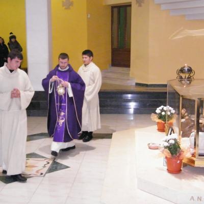 11-20 decembrie: Oneşti: Momente de înălţare sufletească la Liceul Teologic "Fericitul Ieremia"