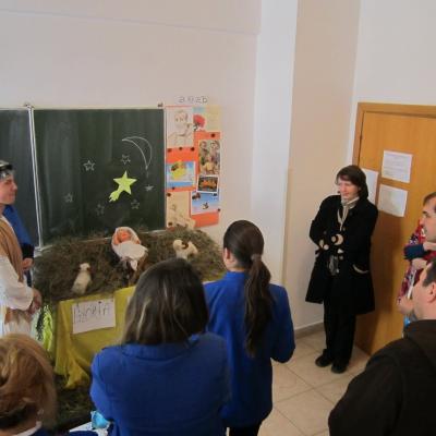 11-20 decembrie: Oneşti: Momente de înălţare sufletească la Liceul Teologic "Fericitul Ieremia"