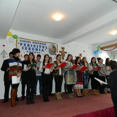 11-20 decembrie: Oneşti: Momente de înălţare sufletească la Liceul Teologic "Fericitul Ieremia"