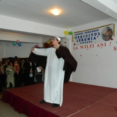 11-20 decembrie: Oneşti: Momente de înălţare sufletească la Liceul Teologic "Fericitul Ieremia"