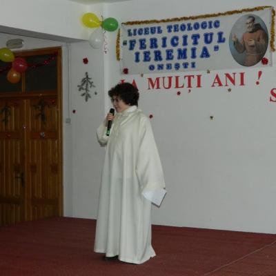 11-20 decembrie: Oneşti: Momente de înălţare sufletească la Liceul Teologic "Fericitul Ieremia"