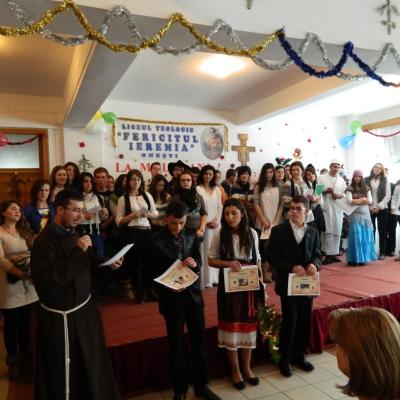 11-20 decembrie: Oneşti: Momente de înălţare sufletească la Liceul Teologic "Fericitul Ieremia"