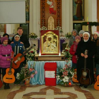 13-16 decembrie: Gioseni: Peregrinatio Mariae