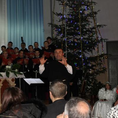 16 decembrie: Roman: Concertul de Crăciun la Institutul Teologic Franciscan