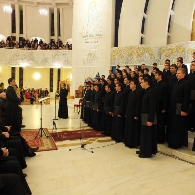16 decembrie: Iaşi: Concert de colinde al Corului Institutului Teologic în catedrală