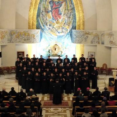 16 decembrie: Iaşi: Concert de colinde al Corului Institutului Teologic în catedrală
