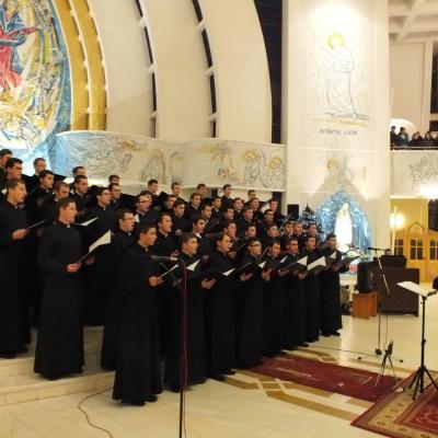 16 decembrie: Iaşi: Concert de colinde al Corului Institutului Teologic în catedrală