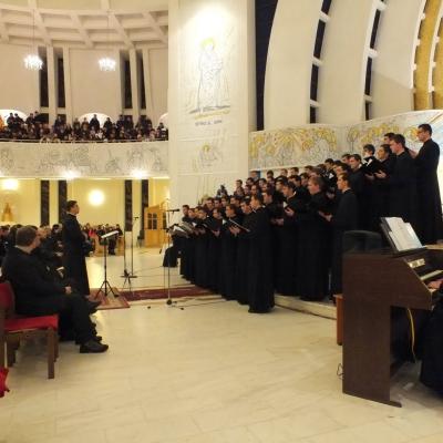 16 decembrie: Iaşi: Concert de colinde al Corului Institutului Teologic în catedrală