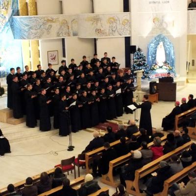 16 decembrie: Iaşi: Concert de colinde al Corului Institutului Teologic în catedrală