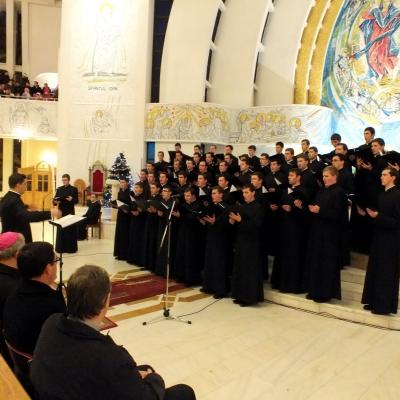 16 decembrie: Iaşi: Concert de colinde al Corului Institutului Teologic în catedrală