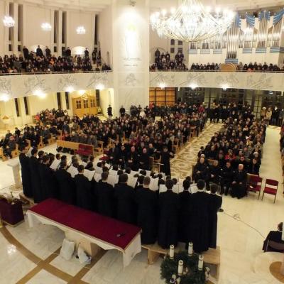 16 decembrie: Iaşi: Concert de colinde al Corului Institutului Teologic în catedrală