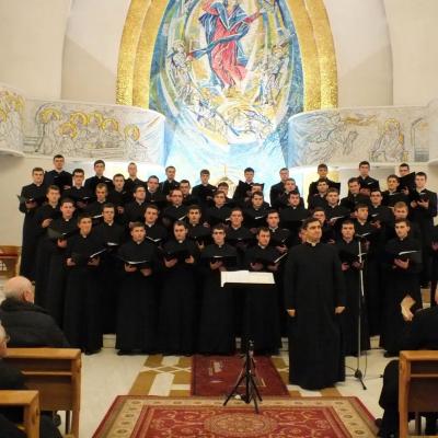 16 decembrie: Iaşi: Concert de colinde al Corului Institutului Teologic în catedrală