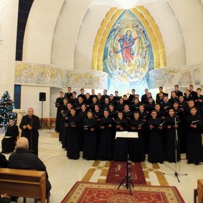 16 decembrie: Iaşi: Concert de colinde al Corului Institutului Teologic în catedrală
