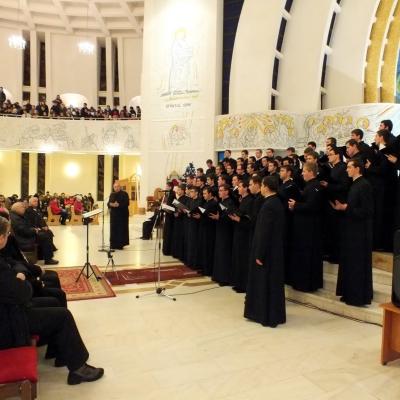 16 decembrie: Iaşi: Concert de colinde al Corului Institutului Teologic în catedrală