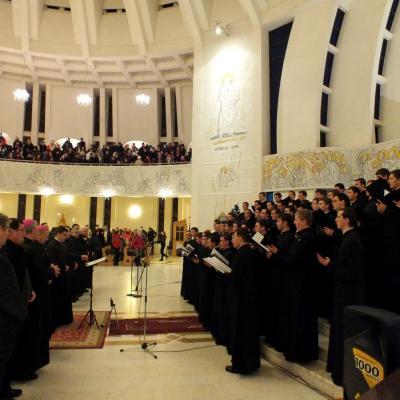 16 decembrie: Iaşi: Concert de colinde al Corului Institutului Teologic în catedrală