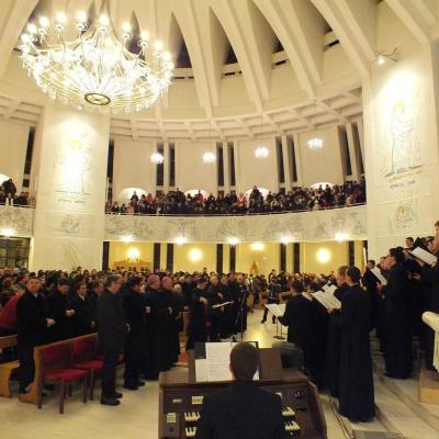 16 decembrie: Iaşi: Concert de colinde al Corului Institutului Teologic în catedrală